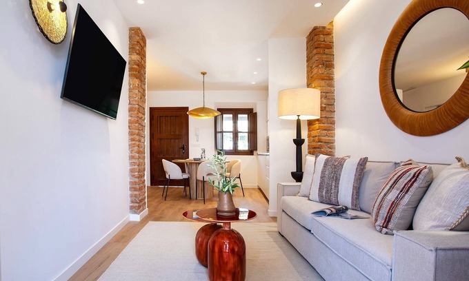 Beiro Apartment | Spectacular 1 BD in the Albaicín. Mirador de San Cristobal III