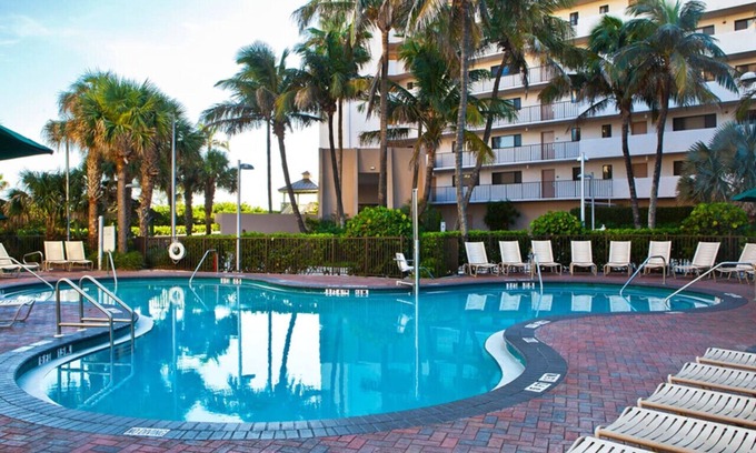 Hutchinson Island South Apartment | Spectacular 2BD vacation condo in pristine Treasure cove resort amenities, pools, games, ping pong