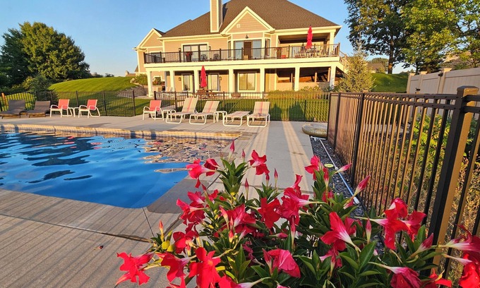 Traverse City House | Spectacular 3-bedroom, 4 bath home on 2 acres in beautiful Traverse City!