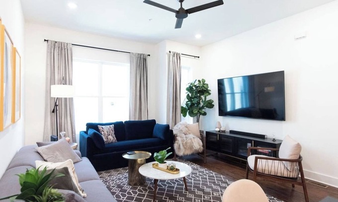 Hillsboro West End House | Spectacular 4-Story Home in Nashville