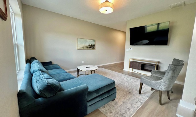 Cedar Falls House | Spectacular Cedar Falls Townhome!