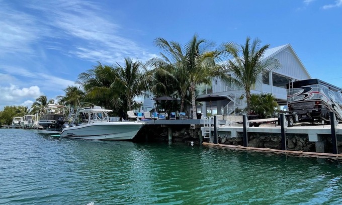 Sugarloaf Shores House | SPECTACULAR FAMILY RETREAT- WITH DOCKAGE
