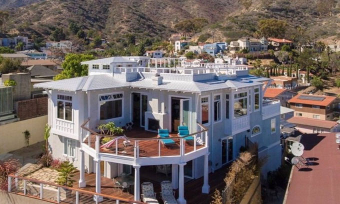 Avalon House | Spectacular Harbor and Ocean View Home