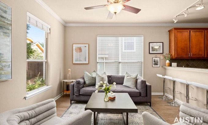 Westfield House | Spectacular Neighborhood! Spacious House and Yard