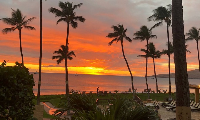 Kihei Condo | SPECTACULAR OCEAN & SUNSET VIEWS!