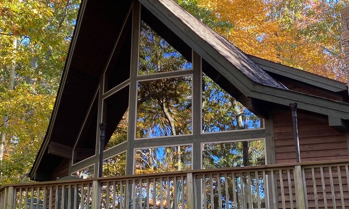 Chestnut Springs Ski Chalet | Spectacular Ski Chalet, 3 BR, 2.5 Bath, Great Location.