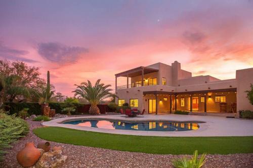 Tortolita House | Spectacular Views, Heated Pool, & Outdoor BBQ