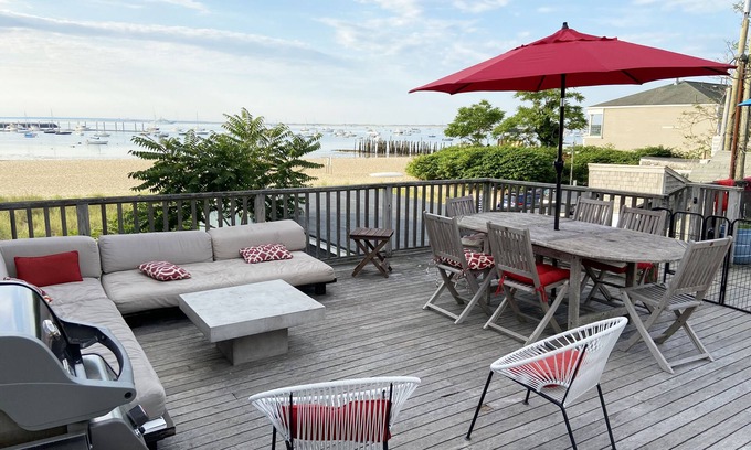 Provincetown Condo | Spectacular Waterfront 2 bedrooms 1,450 sq.ft. condo in the Center of Town.
