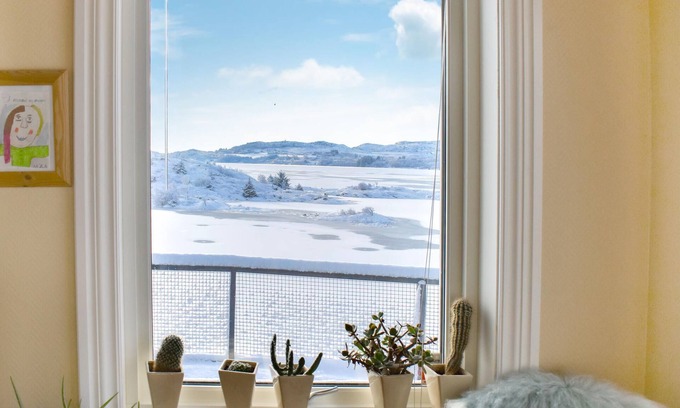 Tysvaer House | Spend a wonderful vacation overlooking the fjord in this beautiful vacation home with sauna.
