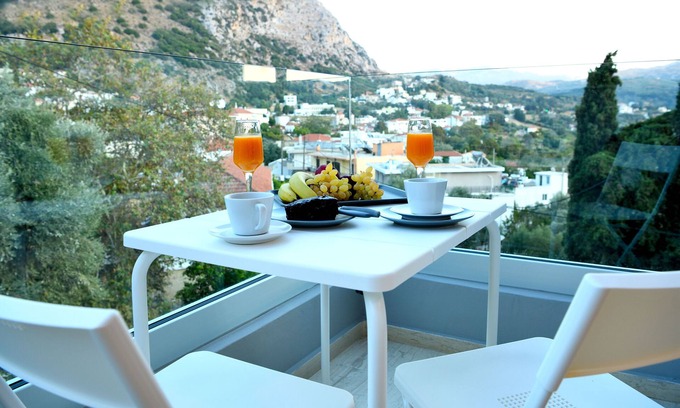 Spilion Apartment | Spilgaia Stone apt in Spili for 2, with spectacular views!