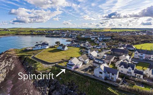 Cemaes Bay House | Spin Drift