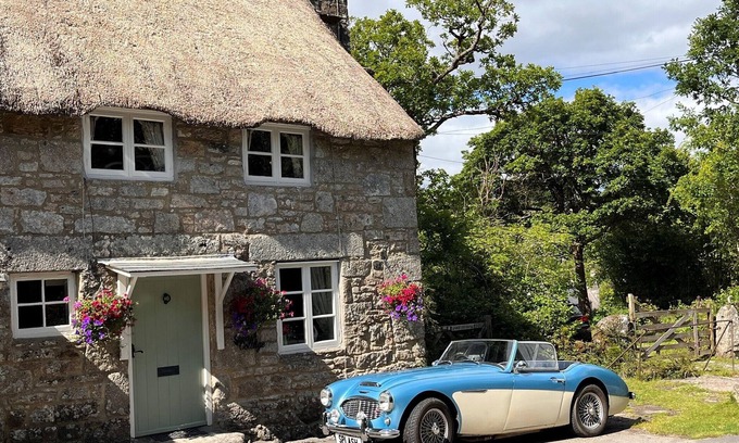 Newton Abbot House | Splash Cottage - Two Bedroom House, Sleeps 4