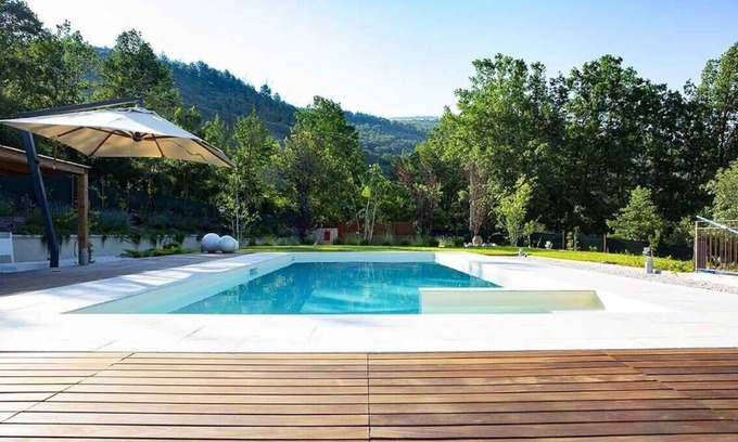 Assisi Villa | Splendid Villa Facing Medieval Fortress With Peace