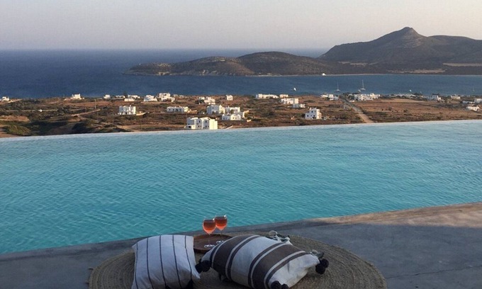 Antiparos Villa | Splendid Antiparos Villa | 2 Bedrooms | Villa Zeus | Beautiful Sea Views &.