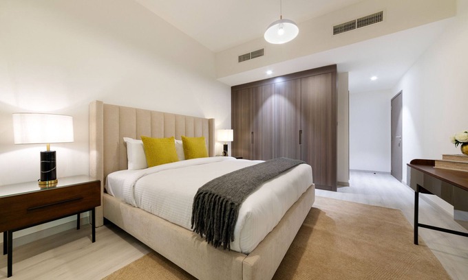 Trade Center Apartment | Splendid Apt w/Views of Dubai Future Museum