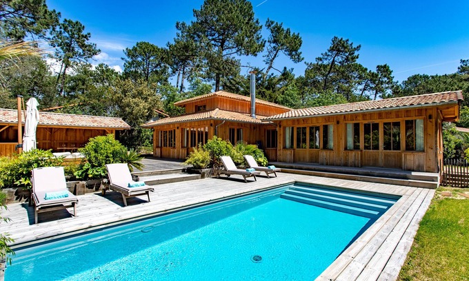 L'Herbe Villa | Splendid Cabane de la Vigne !