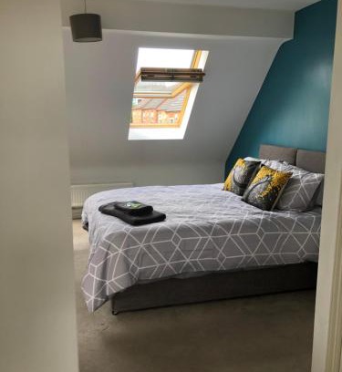 Dudley Apartment | Spring House - Staycation - Perfect for Contractors & Families - 2 Parking Spaces