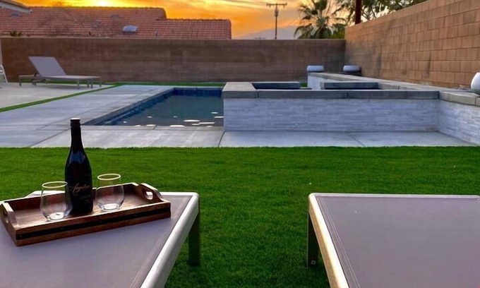 Desert Hot Springs House | Spring Sale New Pool Spa