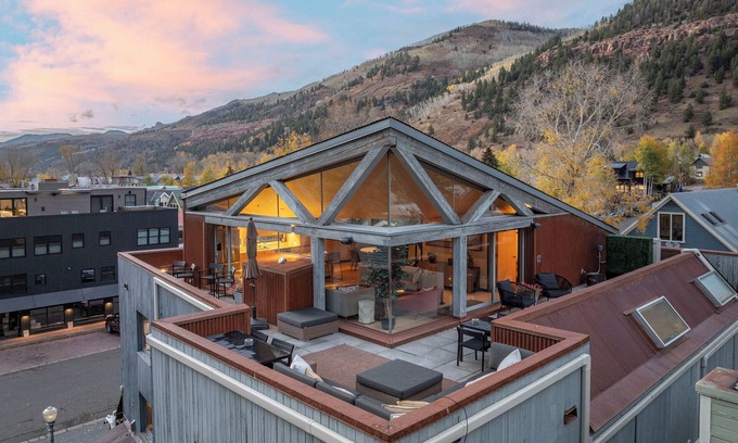 Telluride House | Spritz House- 4 Level Telluride Luxury with Penthouse