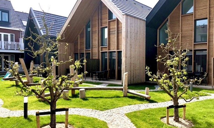 Zoutelande Apartment | Square 40 Lodges (2 Persons). Lodge 100 m from beach and center