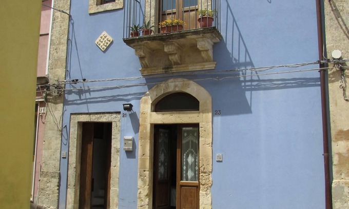 Palazzolo Acreide Historic Centre Apartment | SR-G267-LENZ21A1 - Dimora Il Balcone Barocco