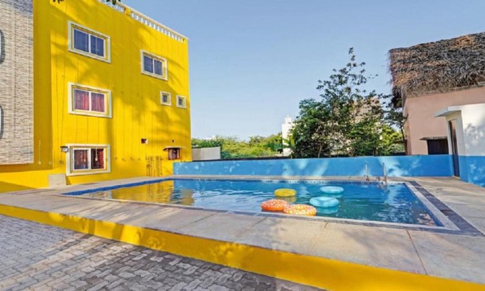 Kuilapalayam Hotel | SRI SAVERAA RESIDENCY
