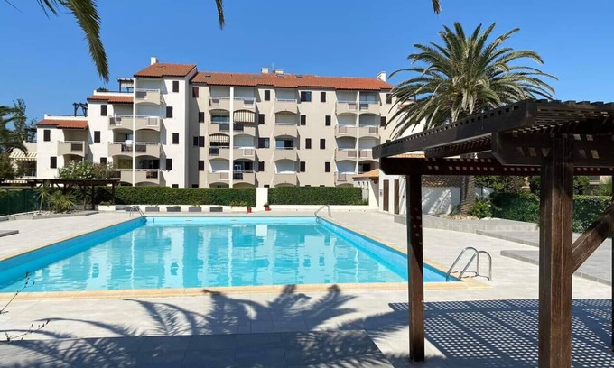 Saint-Cyprien Plage Apartment | St Cyprien studio cabin with terrace and swimming pool