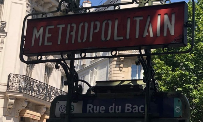 Saint-Thomas-d'Aquin Apartment | St-Germain Loft on Rue du Bac,Heart of the Beaupassage Passage