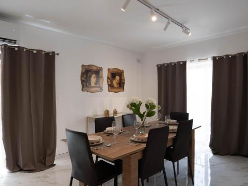 Il-Balluta Apartment | St Julians Apt Close to Beach
