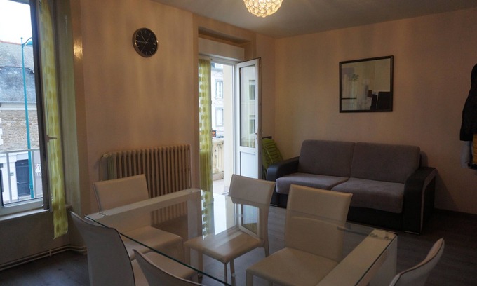 Parame Apartment | St Malo (150 meters from Plage du Sillon)