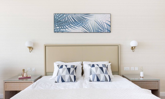 Palm Jumeirah Apartment | St.Regis The Palm Sunset view Brand new