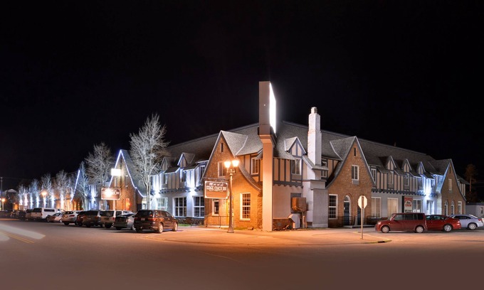 West Yellowstone Hotel | Stage Coach Inn
