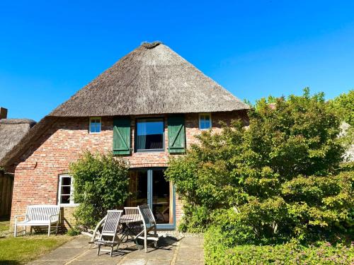 Oldsum House | Stallteil