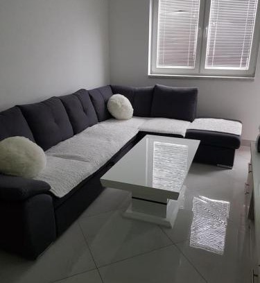 Bijeljina Apartment | Stan na dan VD