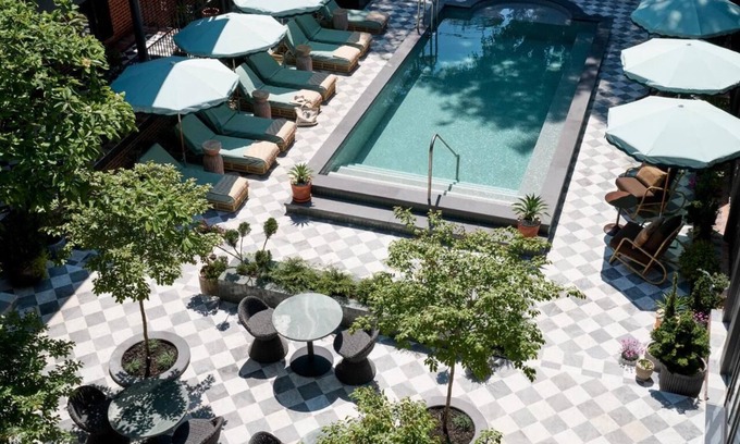Fishtown House | Standard King Room at Anna & Bel with In-Room Wet Bar and Garden Courtyard