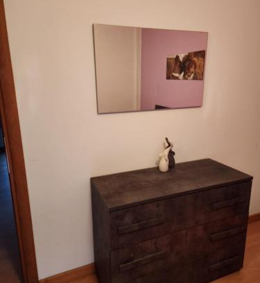 Famagosta House | Stanza privata in appartamento condiviso vicino a Milano centro
