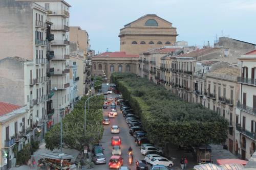 Monte di Pieta House | Stanze al Capo