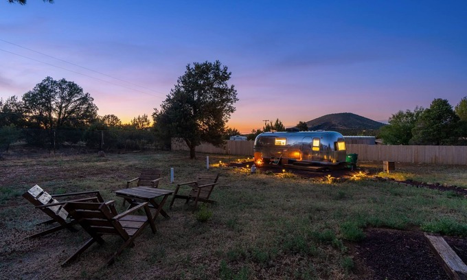 Williams House | Starlight Streamer - Cozy Airstream Escape in Williams, AZ
