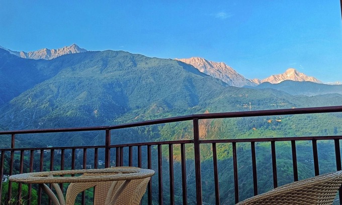 Dharamshala Cabin | Starlit Dome by Heaven's View B&B Mcleod Ganj 1st and only geodesic wooden dome.