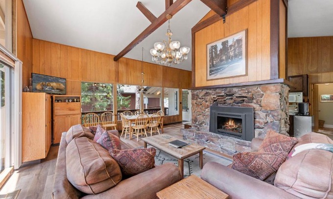 Tahoe Sierra Estates House | Starry Skies on the West Shore, Private Beach, Fireplace, Pet Friendly, Close to Ski Resorts