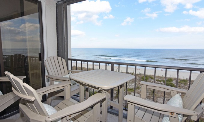 Wrightsville Beach Condo | Station One - 4E Coulter-Oceanfront condo with community pool, tennis, beach