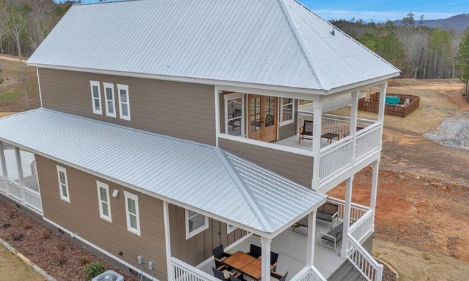 Guntersville Cottage | Stay and Play at Gunter's Landing Golf Course