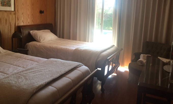 Santo Domingo Bed & Breakfast | Stay at confortable Scandinavia Hotel B&b