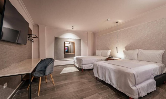Centro Hotel | Stay, Explore, Relax – Three Stay Double Room Perfect Base for Mérida Fun