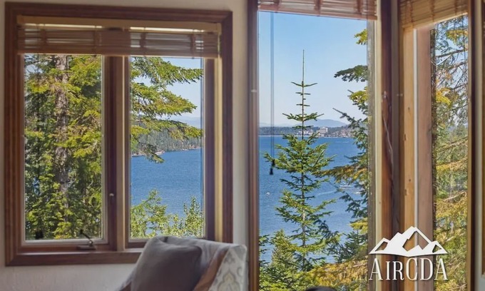 Coeur d'Alene House | Stay Here! Echo Bay Eagle`s Nest - Lake Views + Mountain Living! Sleeps 8