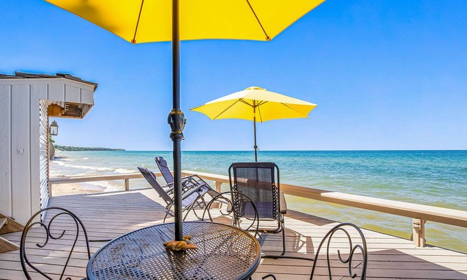 Fennville House | Stay on Lake Michigan ~ Private Hot Tub, Fire Pit, Lakeside Deck!