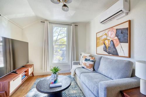 Uptown House | Stay Portland - Portland Oasis - Stylish 4br Home in Nob Hill