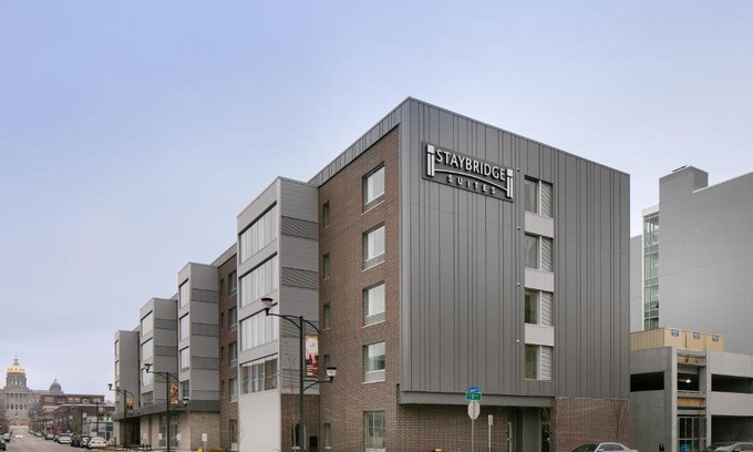 Historic East Village Hotel | Staybridge Suites Des Moines Downtown by IHG