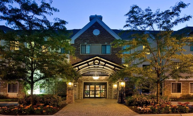 Half Day Hotel | Staybridge Suites Lincolnshire by IHG