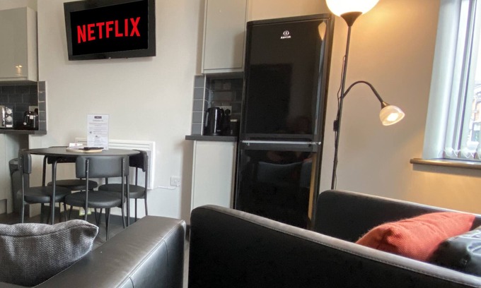 Crewe Apartment | StayCrewe Apartments – Apartment 1- Ground Floor